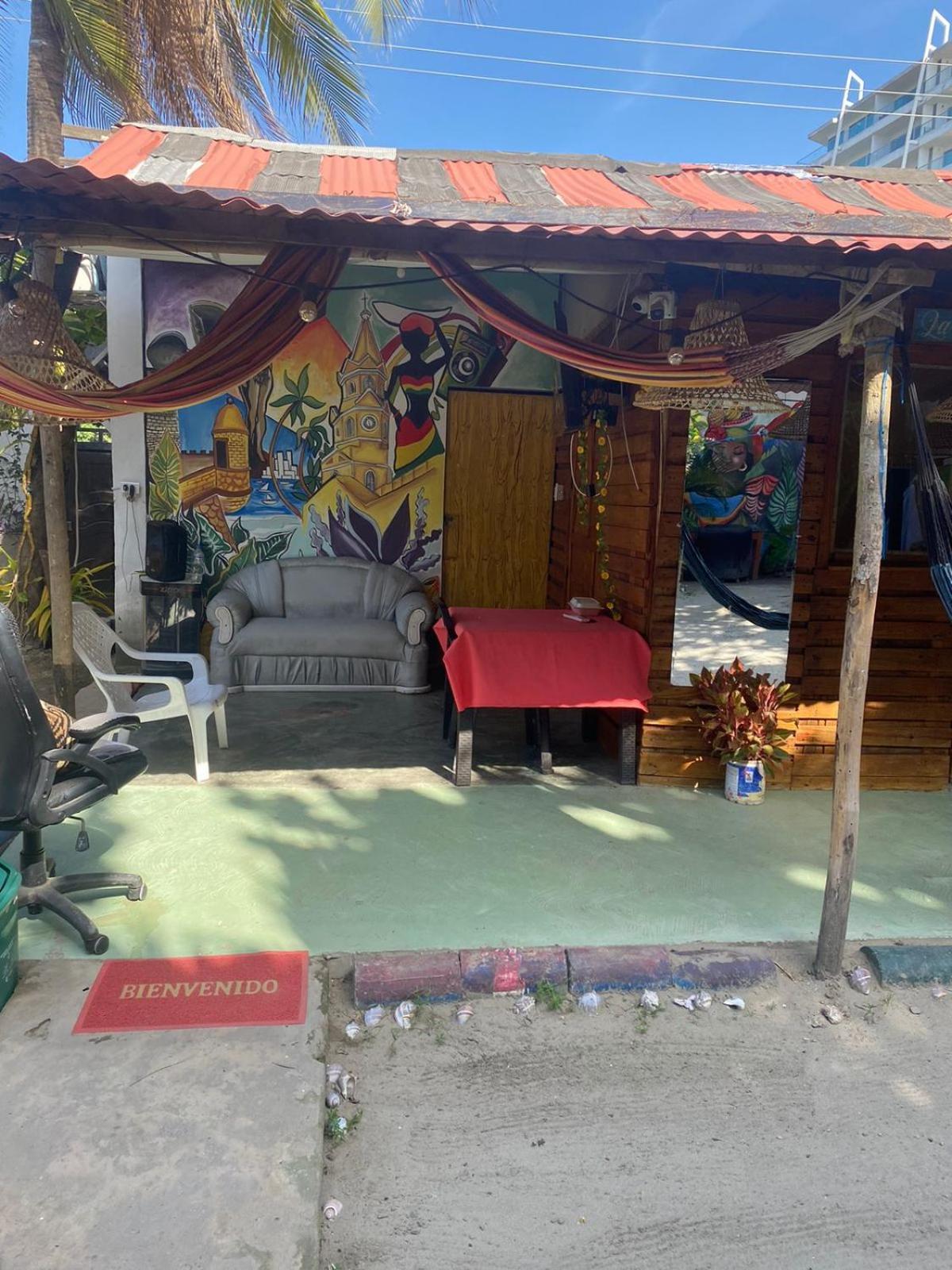 Kristalu Hostal *